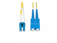 StarTech.com 2m (6ft) LC to SC (UPC) OS2 Single Mode Duplex Fiber Optic Cable, 9/125µm, Laser Optimized, 10G, Bend Insensitive, Low Insertion Loss - LSZH Fiber Patch Cord (SMLCSC-OS2-2M) - Koblingskabel - LC/UPC-enkeltmodus (hann) til SC/UPC-enkeltmodus (hann) - 2 m - 2 m - 2 mm - fiberoptisk - dupleks - 9 / 125 micron - OS1/OS2 - halogenfri, passiv - gul SMLCSC-OS2-2M